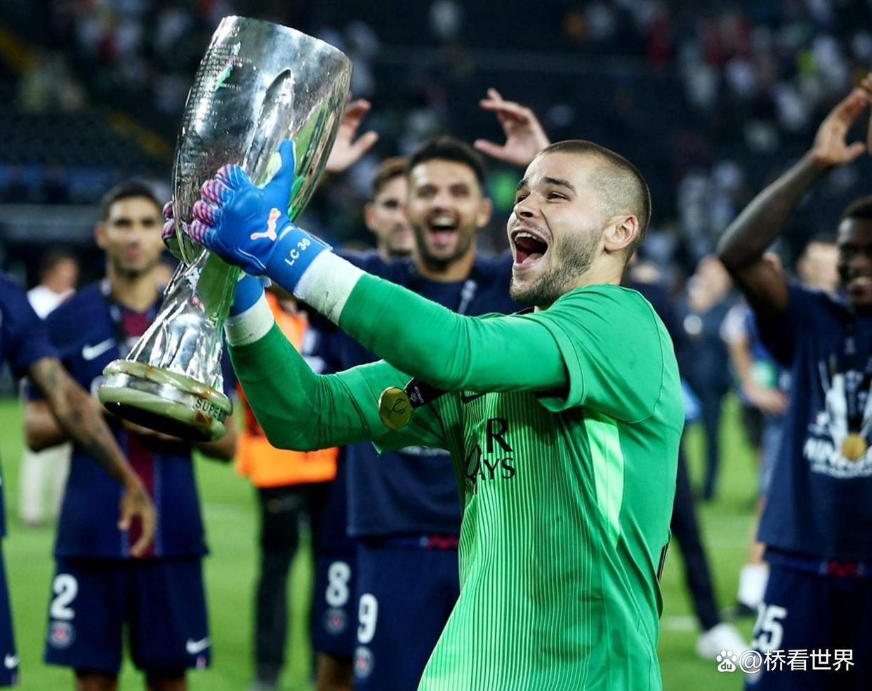 如意体育太狠了！塞维利亚更衣室发声备战法国杯葡萄牙体育转会期止住颓势，犹他爵士围绕欧篮联官宣签约的简单介绍