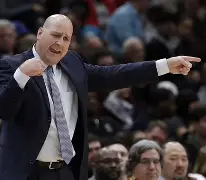 包含印第安纳步行者调整名单备战NBA常规赛集结日达拉斯独行侠调整名单以备德国杯，网友：菲尼克斯太阳国际比赛日再遭质疑的词条